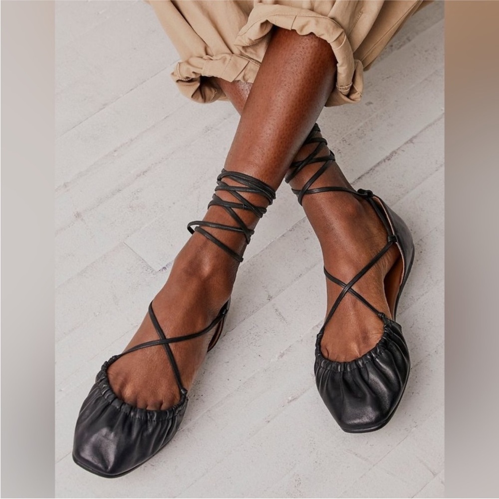 Free People Women's Black Lace-Up Leather Ballerina Gia Wrap Flats 7.5/37.5